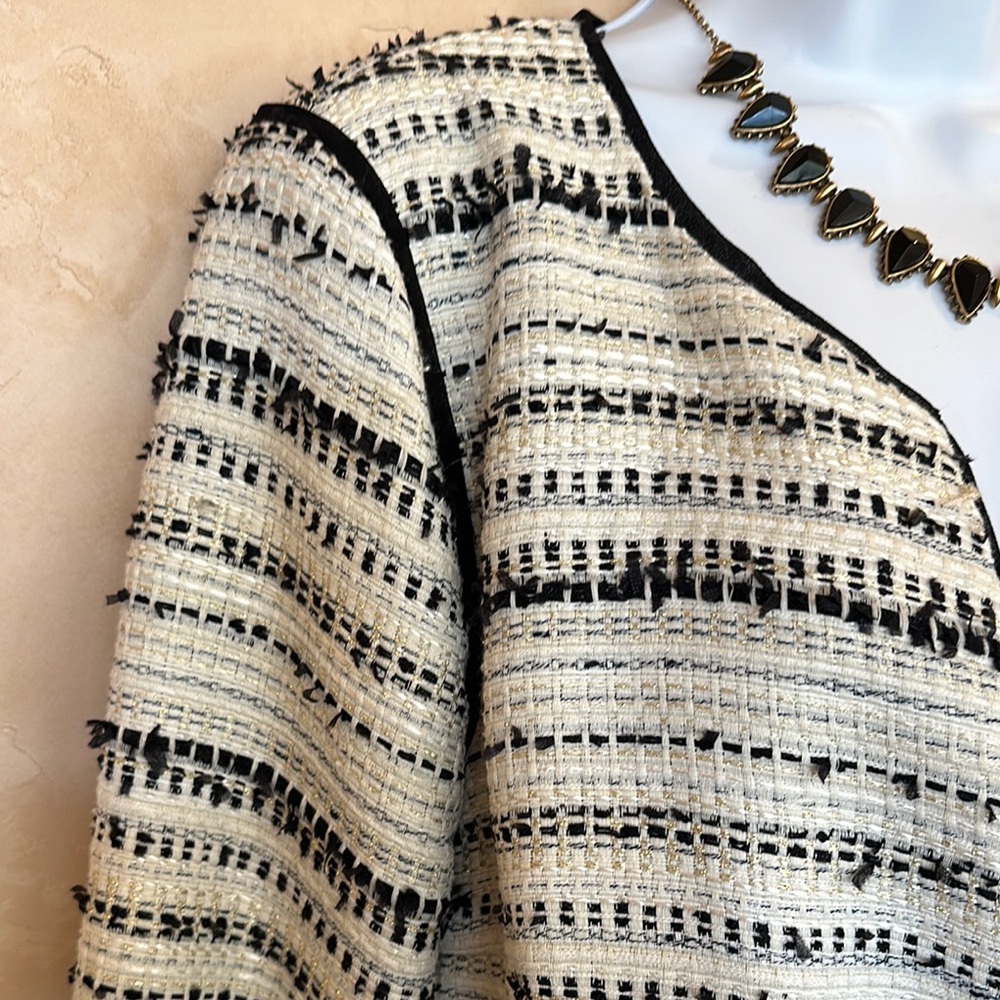 Women's Black and Cream Tweed Jacket - M - Picture 2 of 12